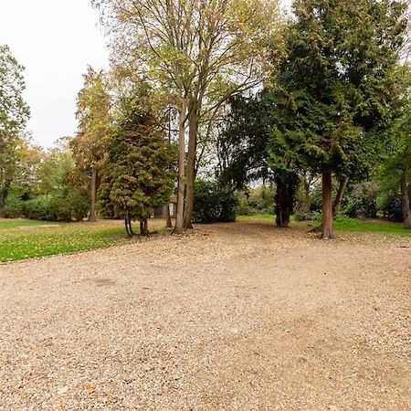 Dorney Windsor Legoland 5 Star Stay For Upto 14 Guests Eksteriør billede