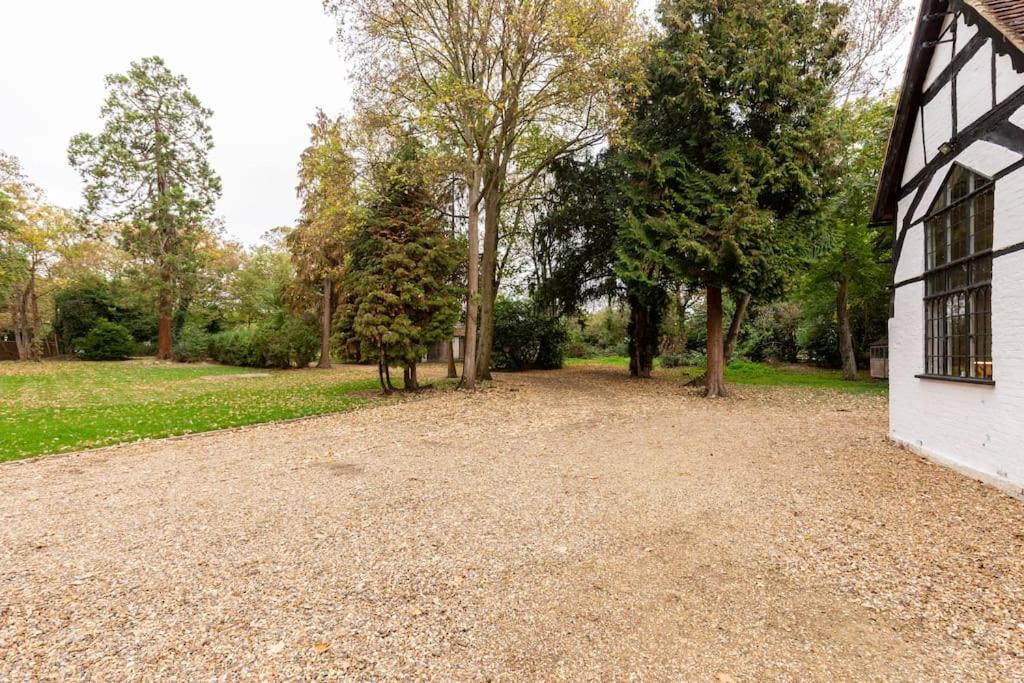 Dorney Windsor Legoland 5 Star Stay For Upto 14 Guests Eksteriør billede